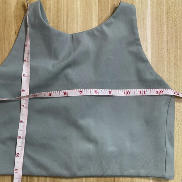 Girlfriend Collective Sage Green High Neck Sports Bra Tank Top RacerBack Size S - Picture 2 of 6